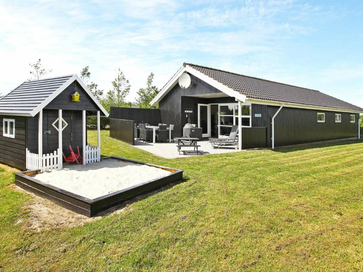 Holiday Home Lyngvej IV Fjerbaek Exterior photo